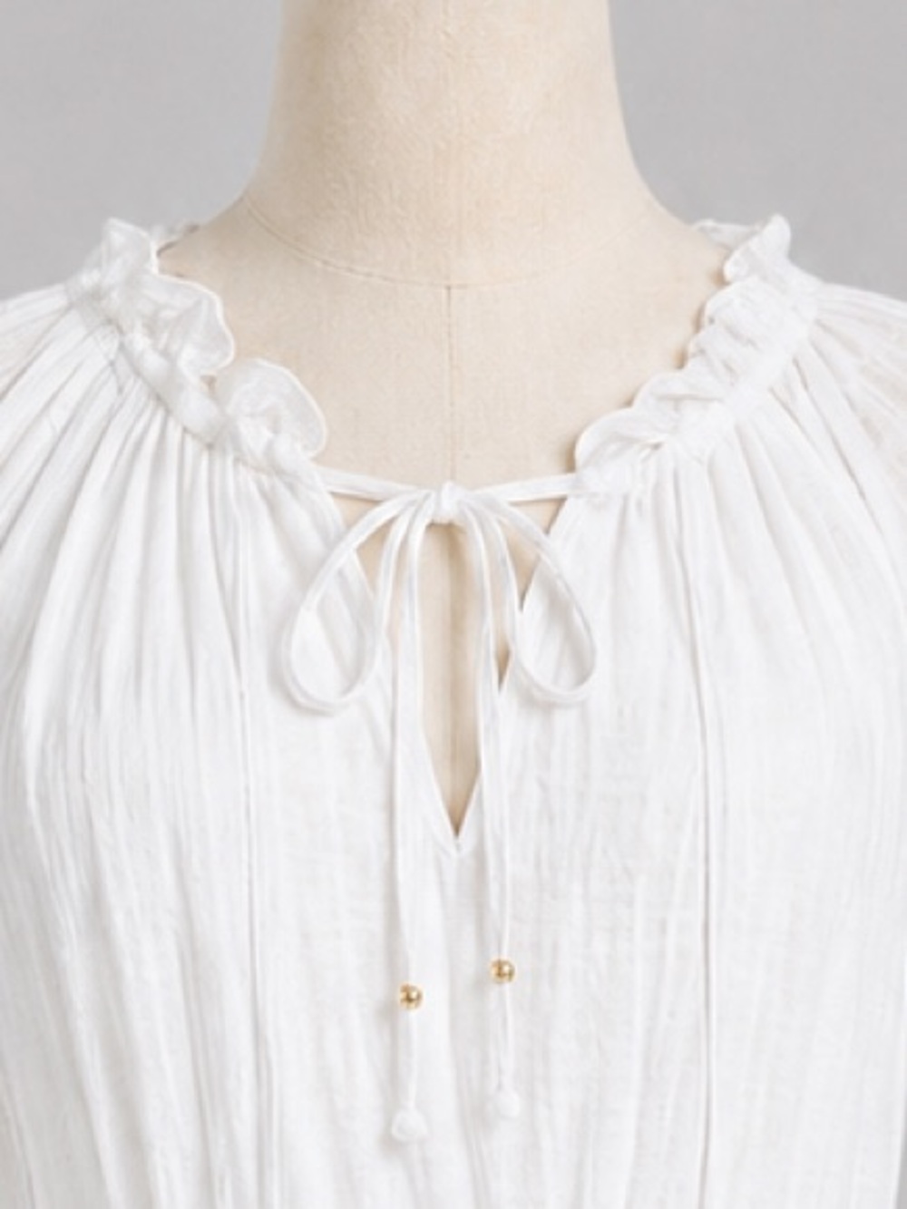 Calvin Klein White Tiered Tie Split V-Neck Midi Dress with Tie Waist - Picture 5 of 9